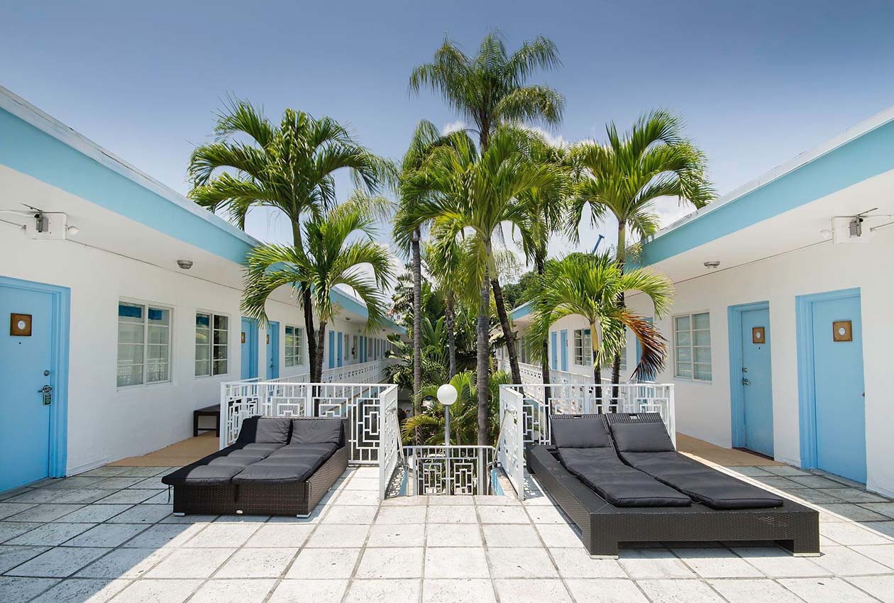 Journey to Miami: Embrace Luxurious Beachfront Hotels