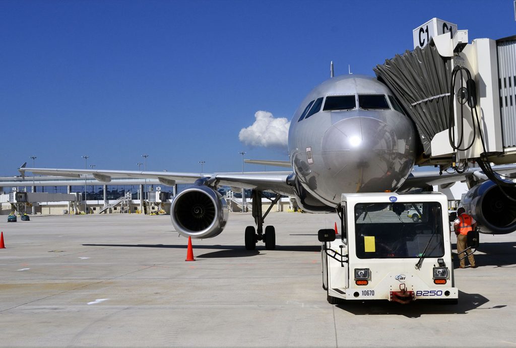 My Journey to New Orleans: Flight Selection and Airport Guide